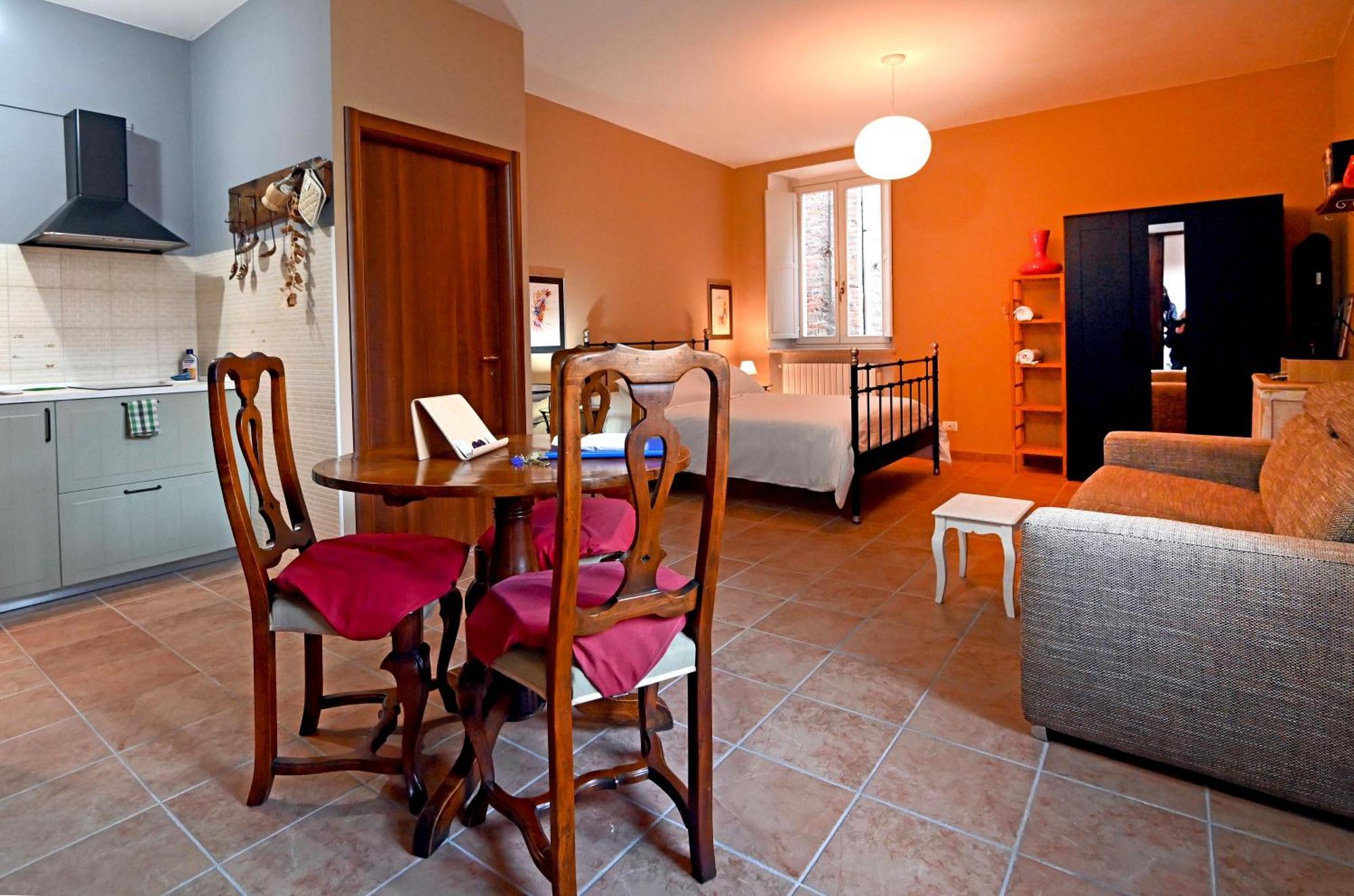 Cozy Place 10 * Vercelli